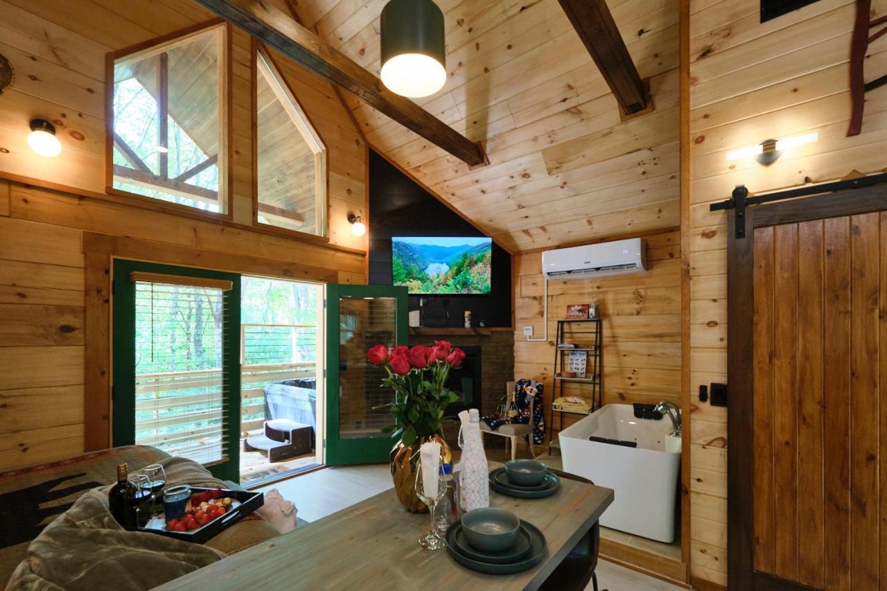 Emerald Forest! Romance, Luxury And Nature Mins To Pf And Gb