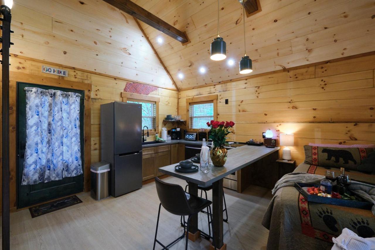 Emerald Forest! Romance, Luxury And Nature Mins To Pf And Gb Chalet *